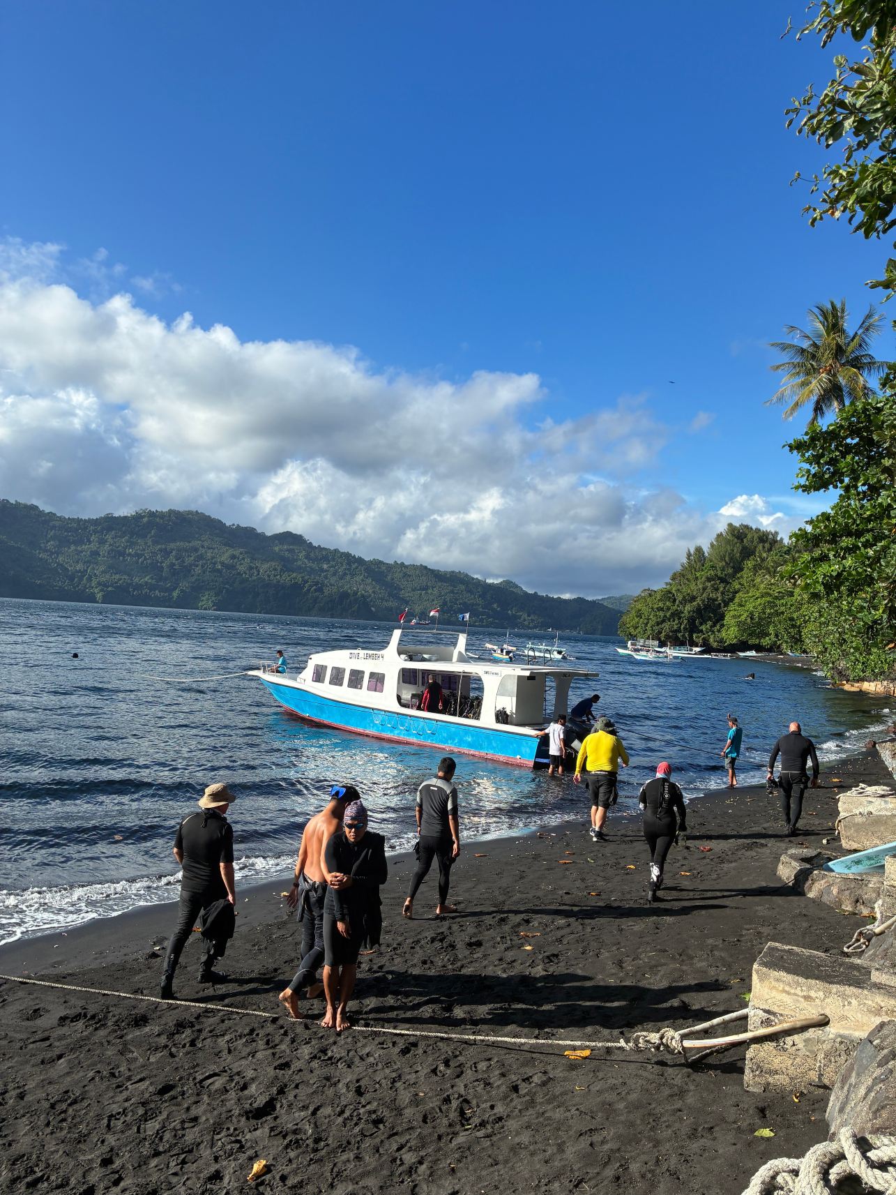 Dive Into Lembeh-旅行者
