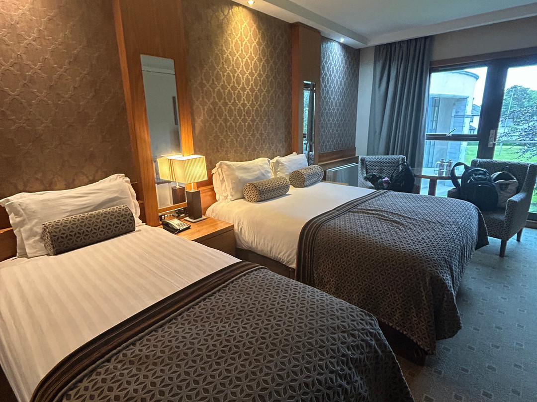 新公园酒店主图