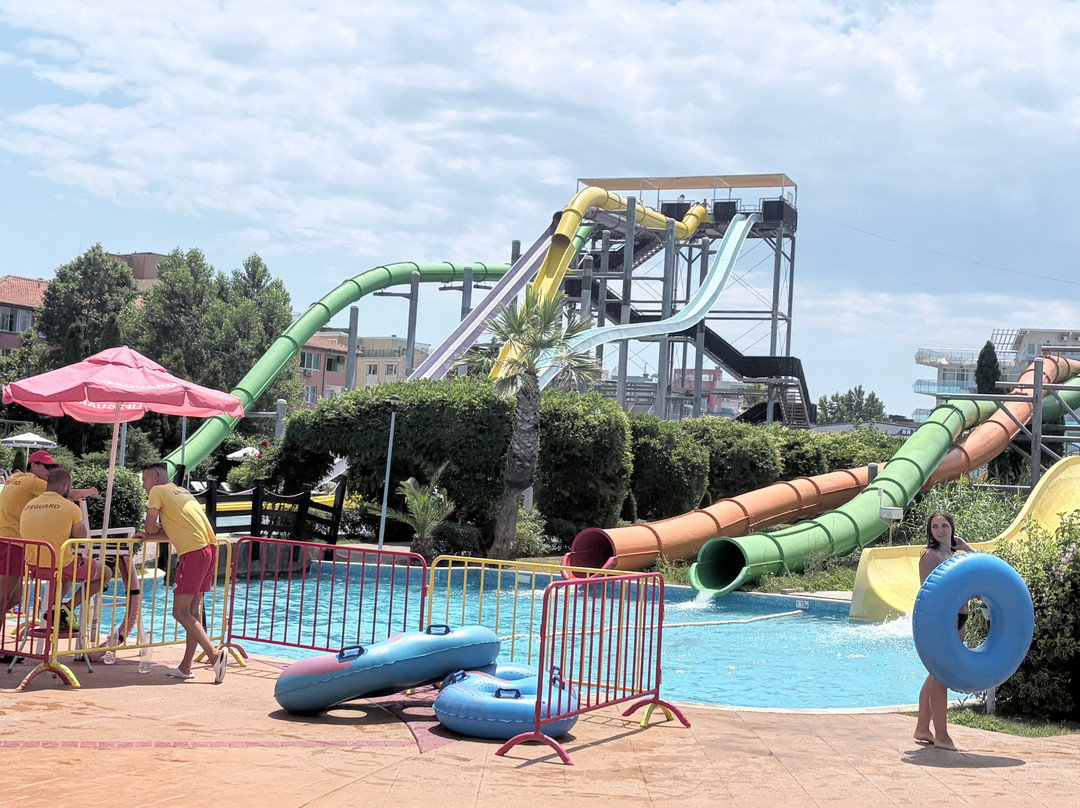 Action Aquapark-晴滩必去景点