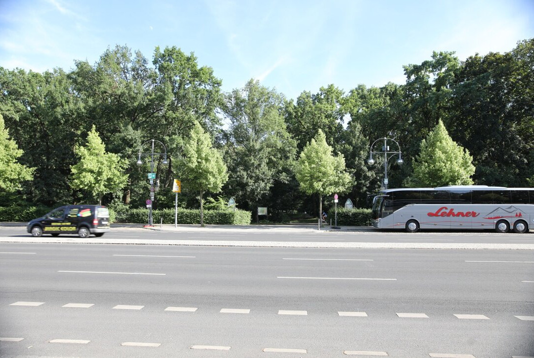 Strasse des 17 Juni-Schoneiche必去景点