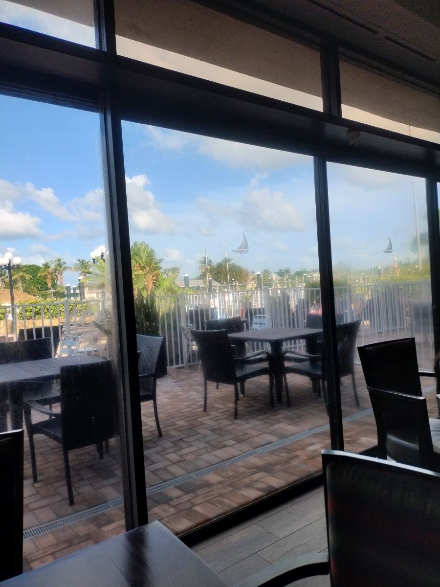 萨拉索塔海滨温德姆华美达酒店-旅行者