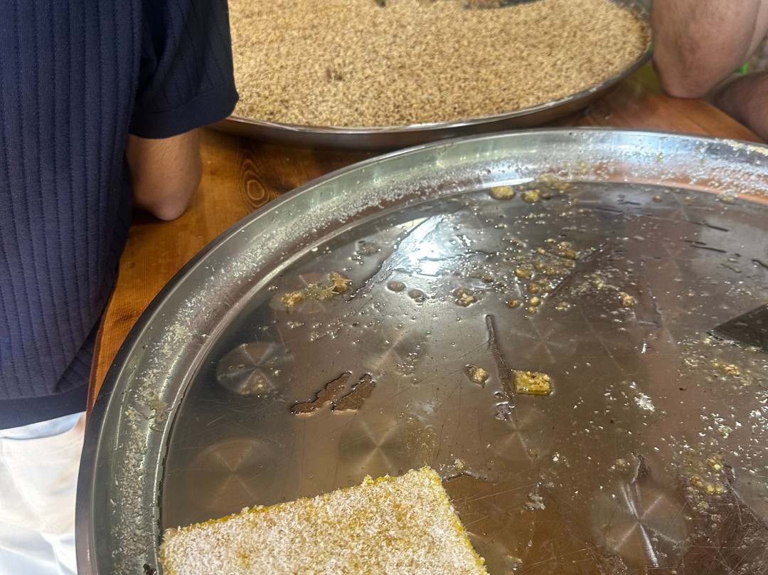 Aliovsat Sweets House-舍基必去景点