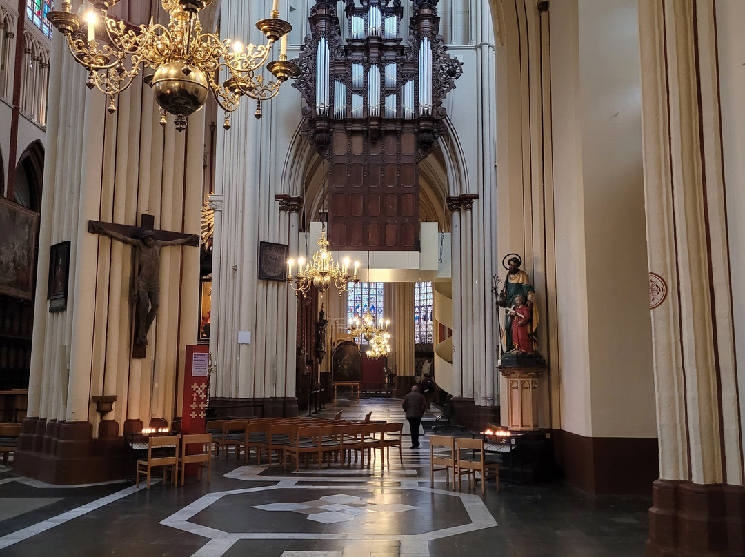 Catedral de Sant Salvador-布鲁日必去景点
