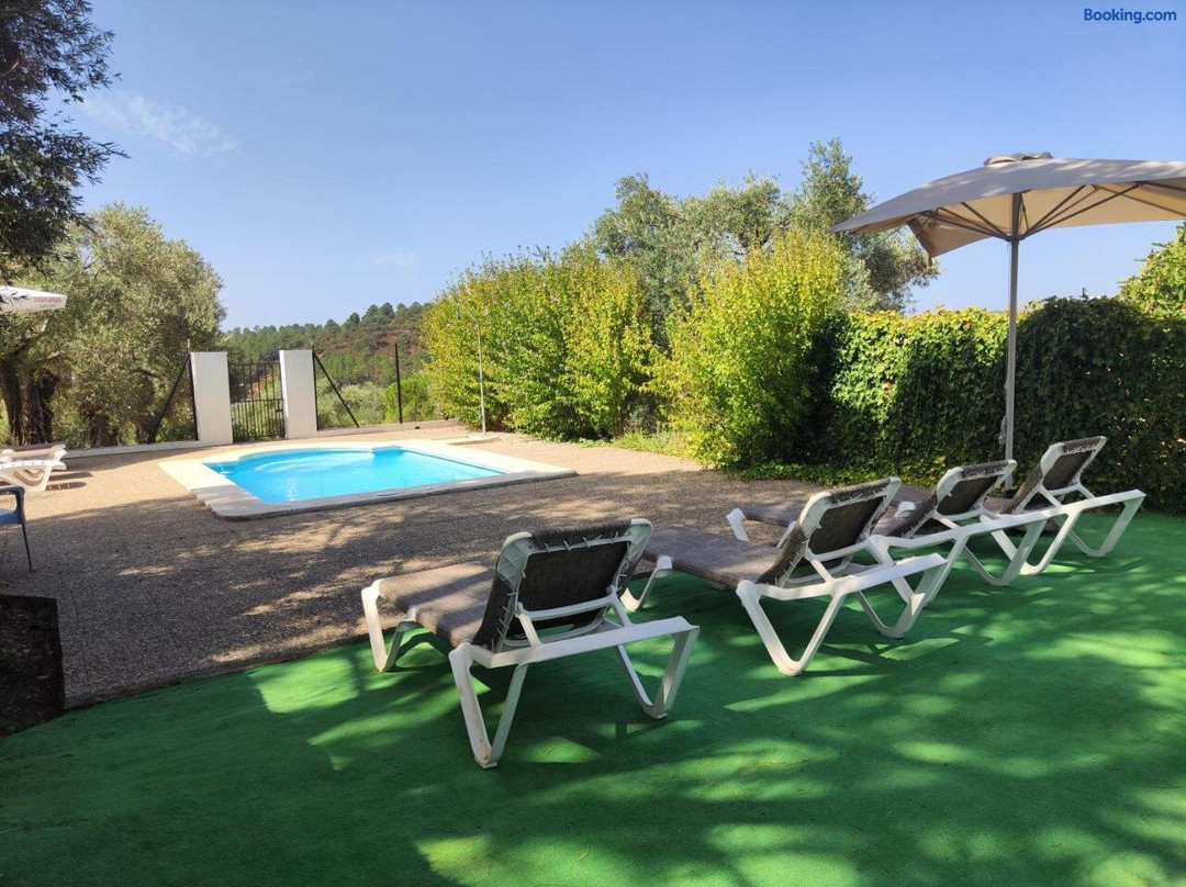 Casas Rurales Los Montes