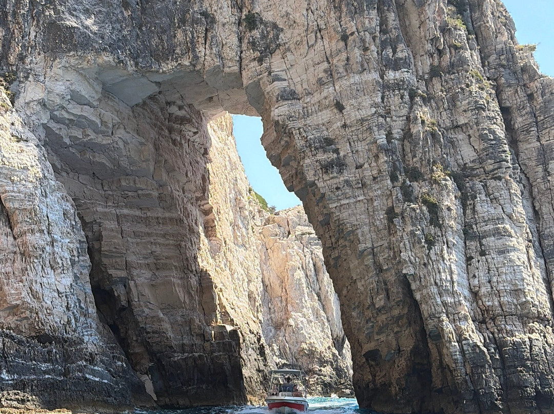 Blue Shore Private Cruises-提斯里菲必去景点