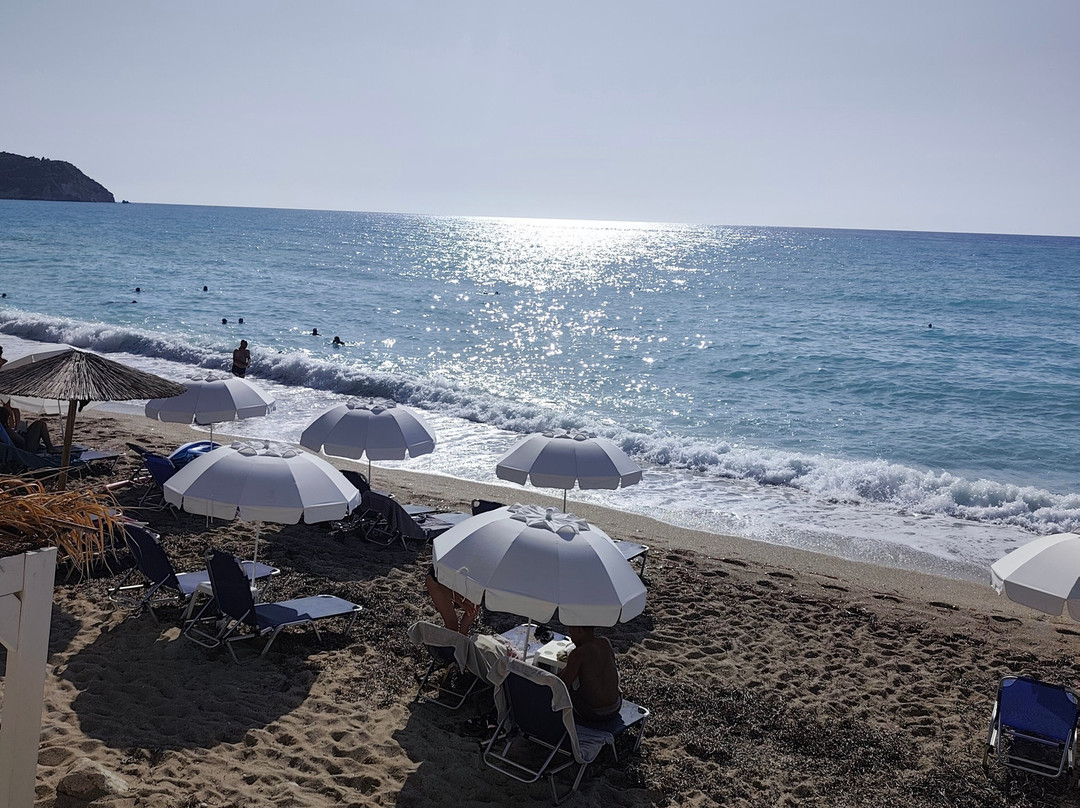 Pefkoulia Beach-Tsoukaladhes必去景点