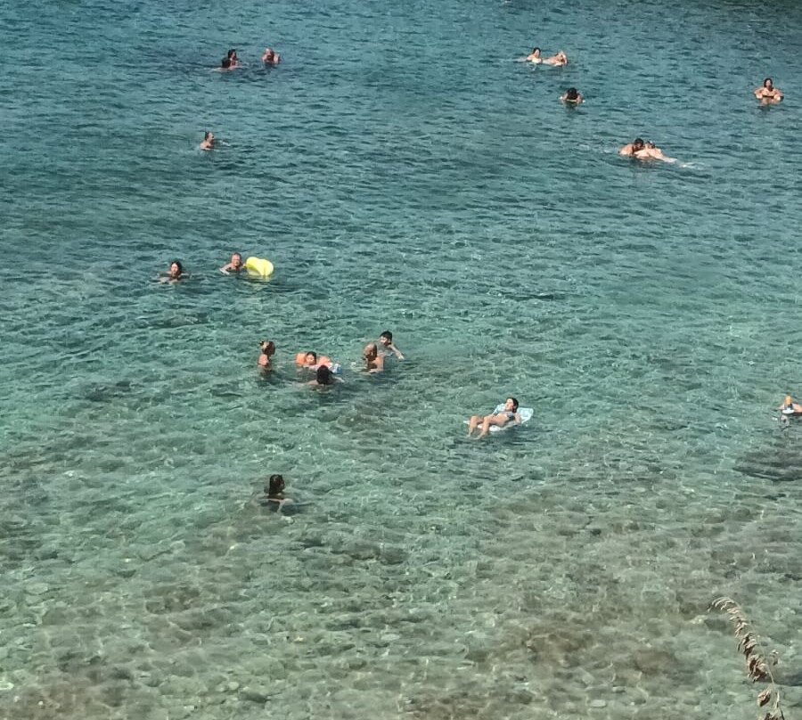Caletta del Bue Marino-圣维托角必去景点