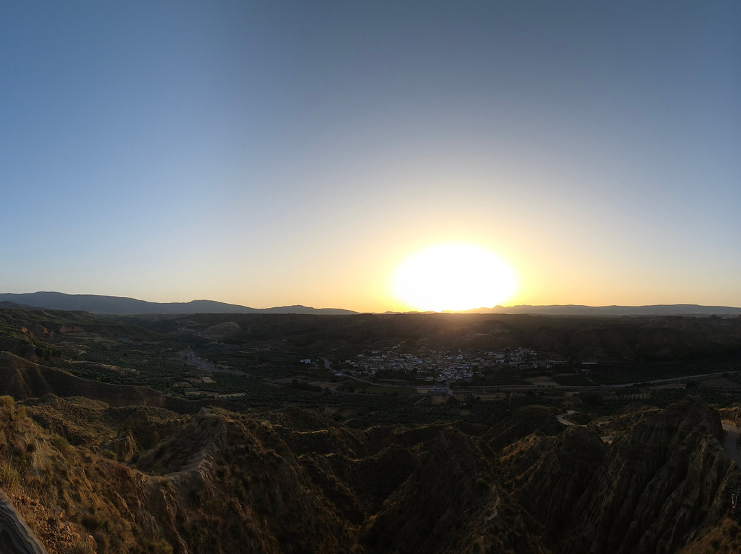 Mirador Del Fin Del Mundo-Guadix必去景点