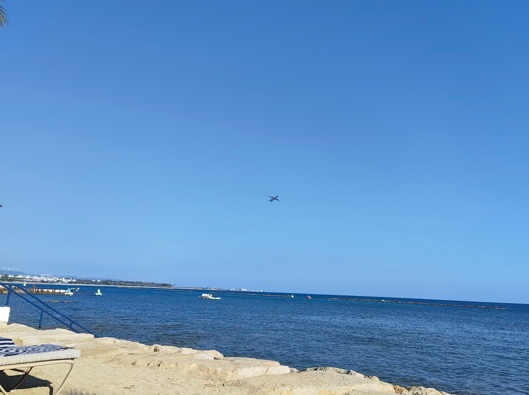 路易斯法同海滩度假村主图