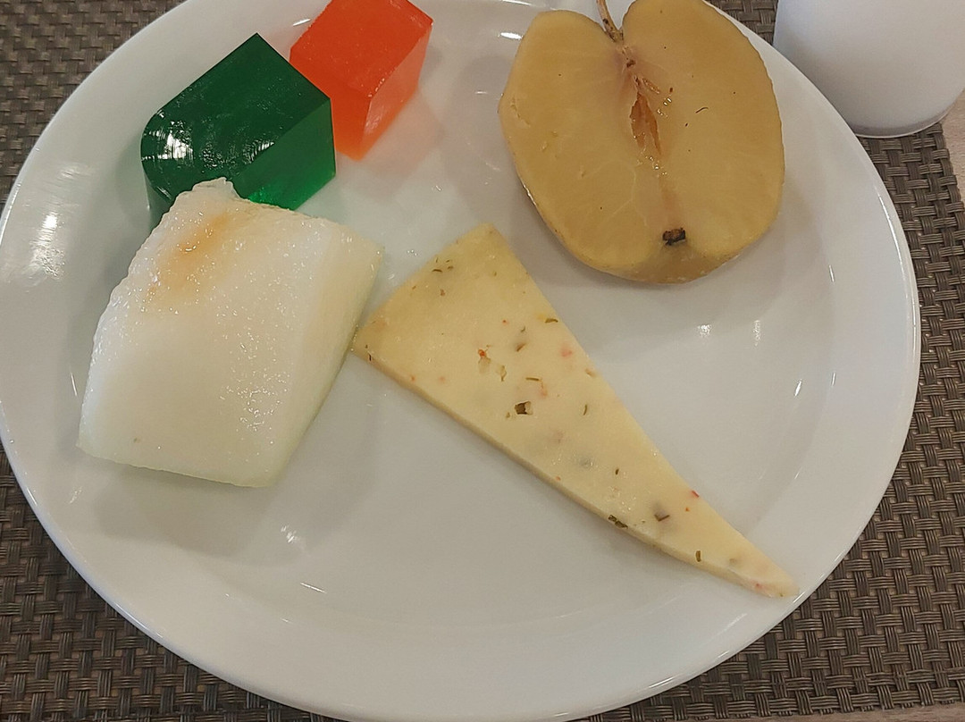 普恩特皇家酒店主图