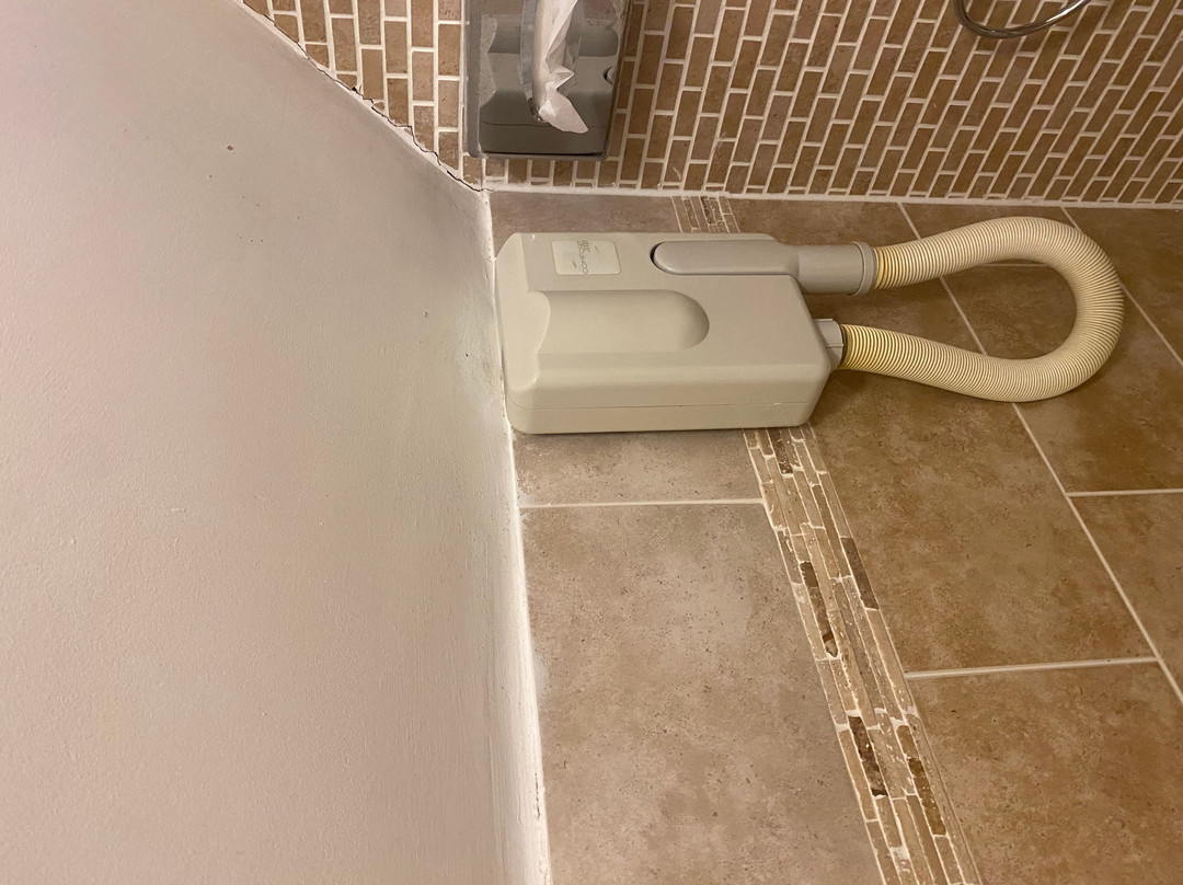 安格默林庄园酒店主图