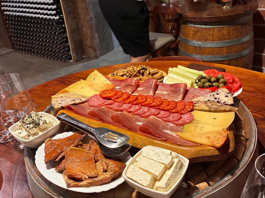 Wine tasting - Winery Masanovic-维尔巴札拉必去景点