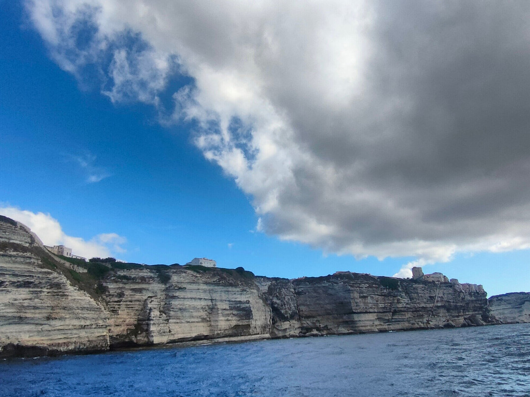 Bonifacio cliffs and caves-博尼法乔必去景点