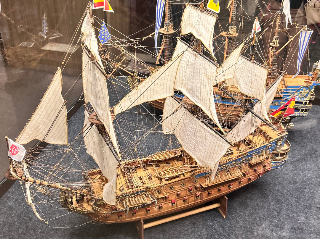 Aventura Pirata-康泊琉海水浴场必去景点