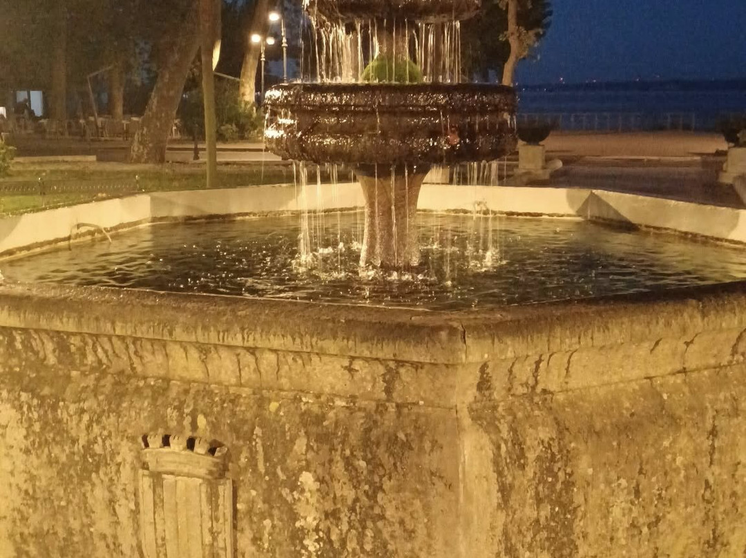 Fontana Ottagonale