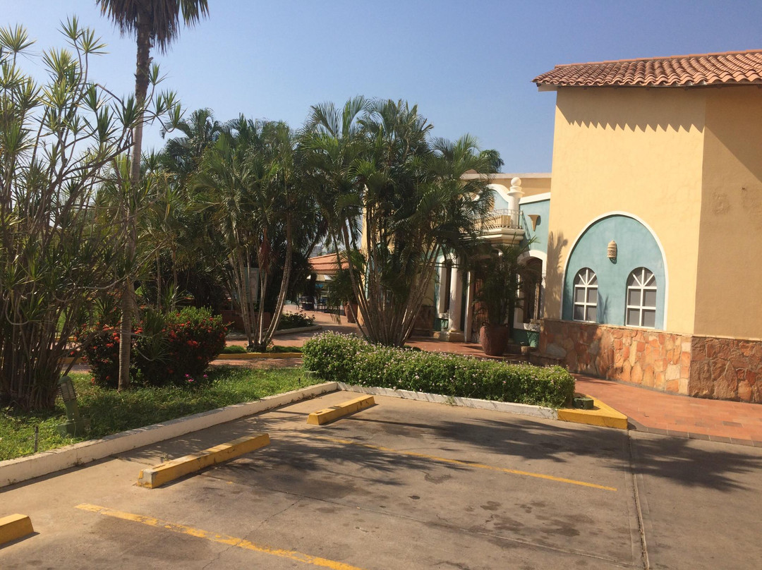 Hotel El Dorado Suites