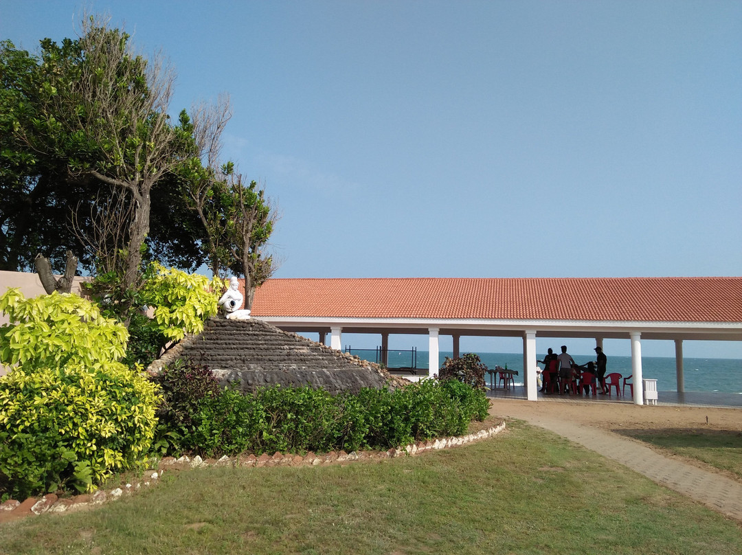 Golden Sun Beach Resort主图