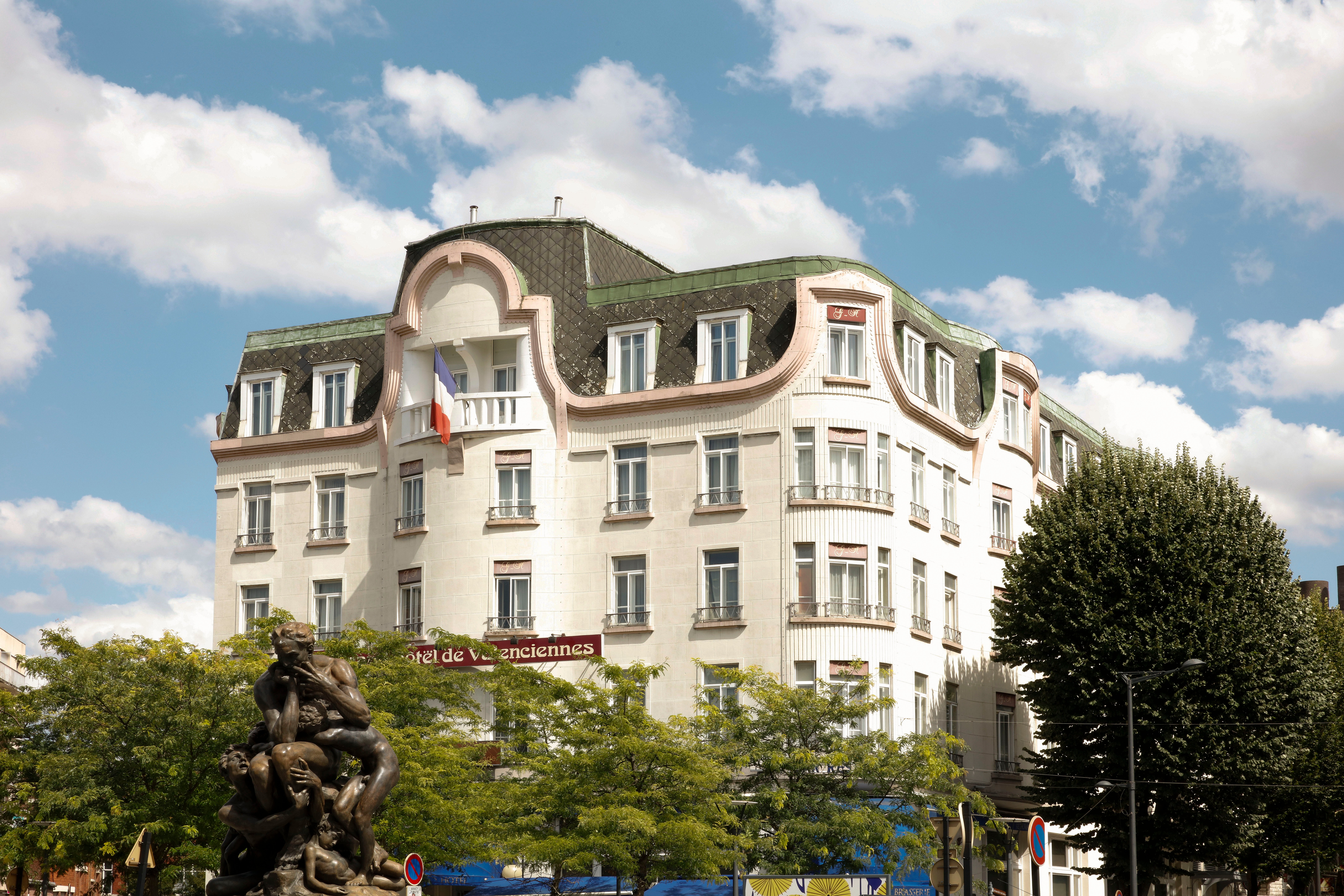 Le Grand Hotel de Valenciennes-官方