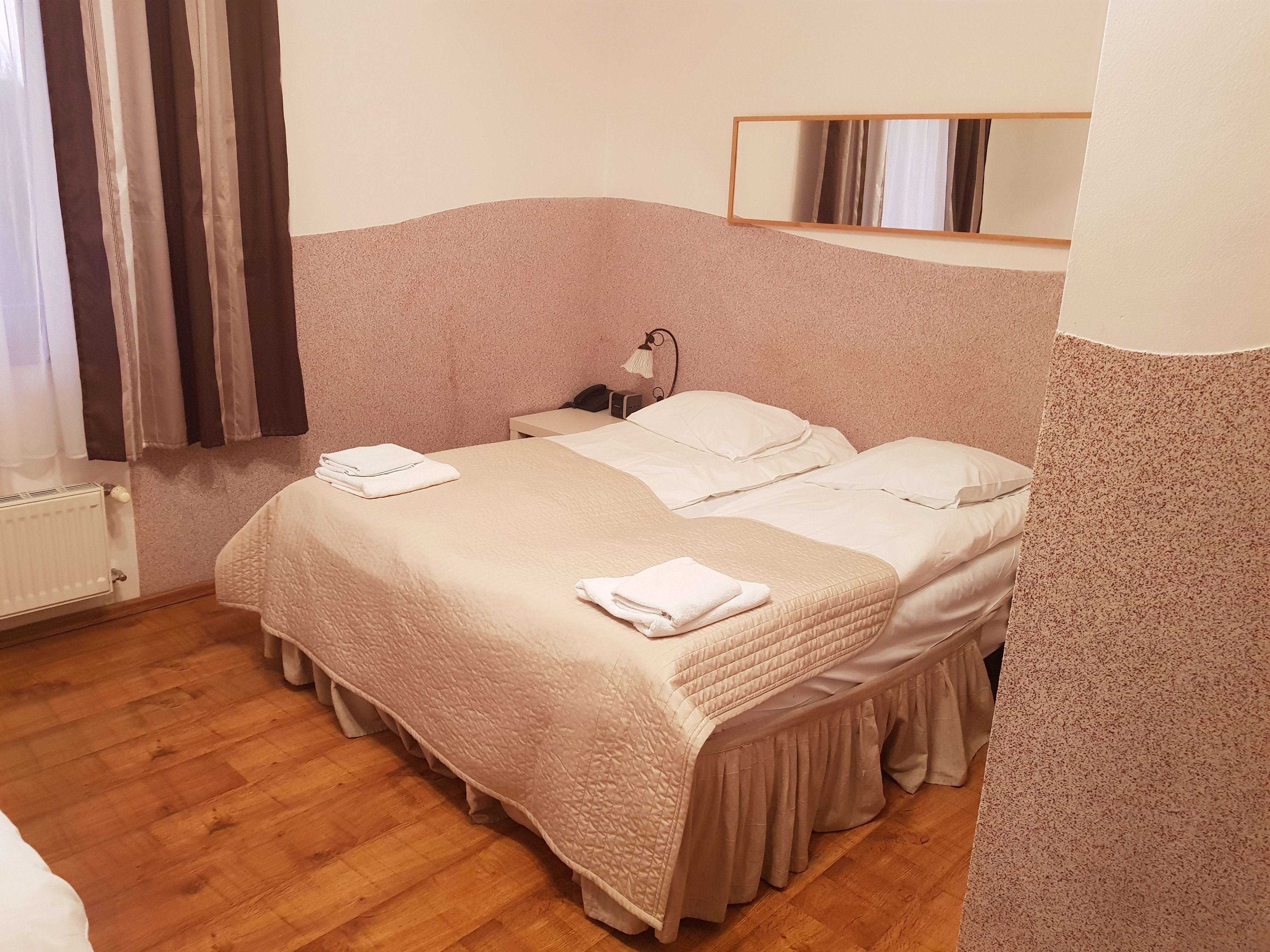 Hotel Nevada-官方