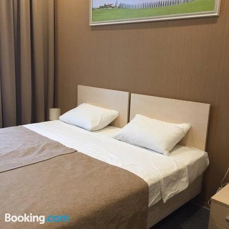 Gostinitsa Zhemchuzhina