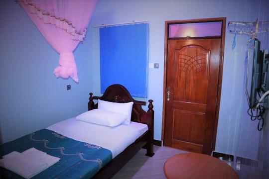 Celine Motel Kalisizo