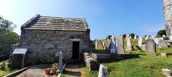 Ardmore Round Tower And Cathedral-Ardmore必去景点