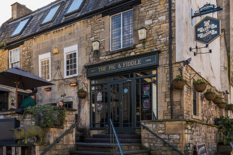 The Pig & Fiddle
