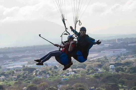 High 5 Paragliding-Carmona必去景点