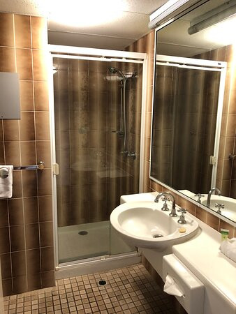 The Summit Apartments主图