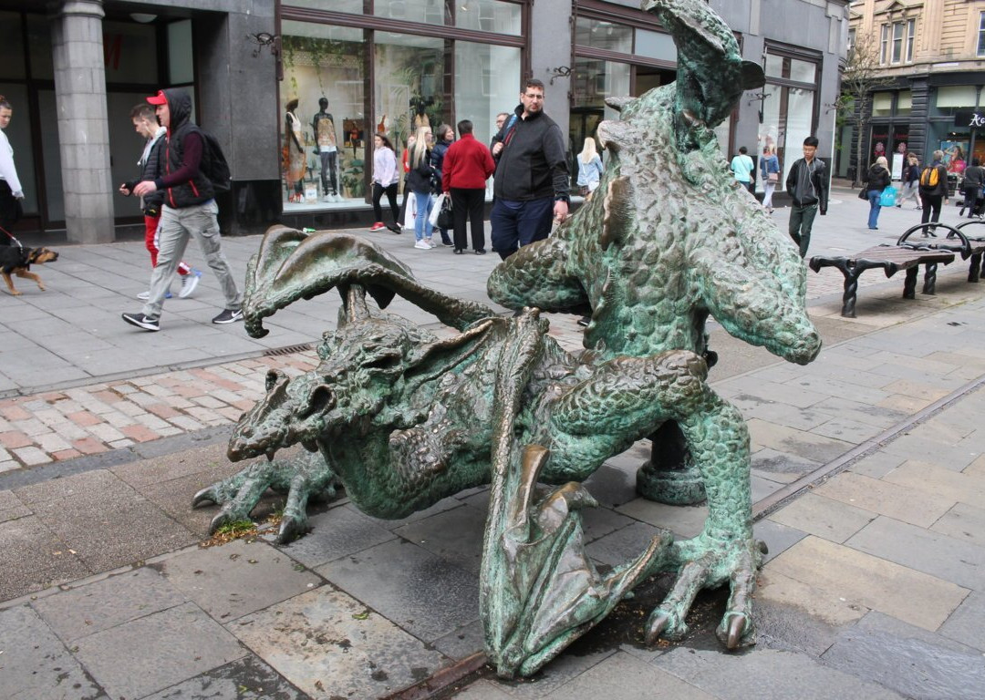 Dragon Statue-敦提必去景点