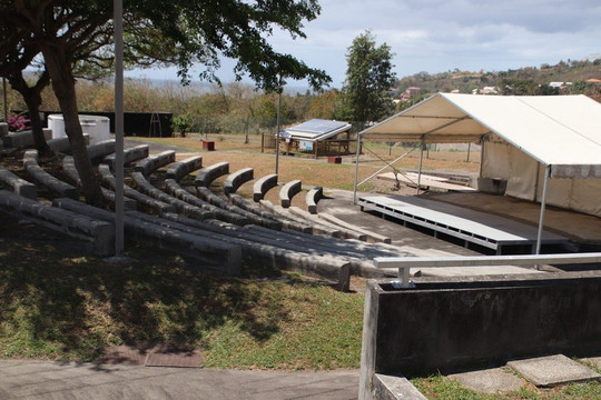 Centre de Decouverte des Sciences et de la Terre (Science and Earth Discovery Center)-Saint-Pierre必去景点