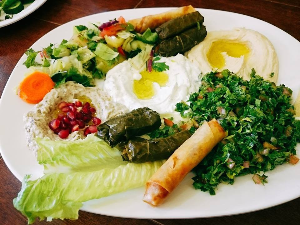 塞拉莱餐馆和美食-Baalbek