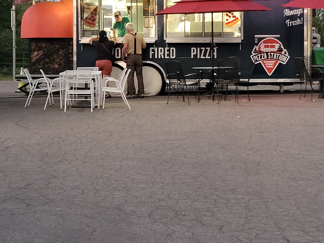 Turgeon's Wood Fired Pizza