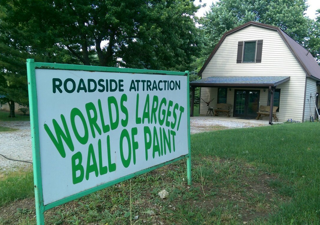 Alexandria旅游景点-World's Largest Ball of Paint