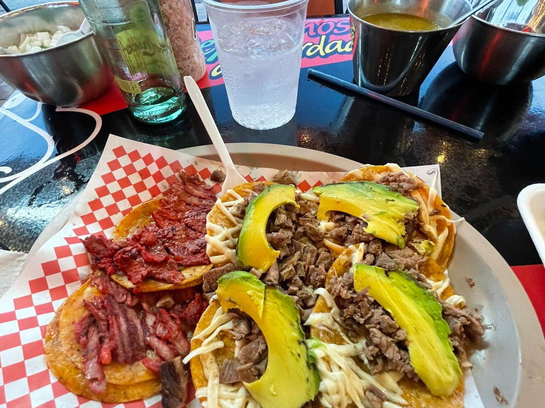 Tacos Al Carbon Santiago Garza