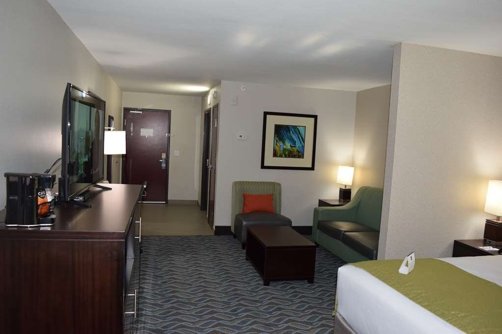 Best Western Plus Hardeeville Inn & Suites主图