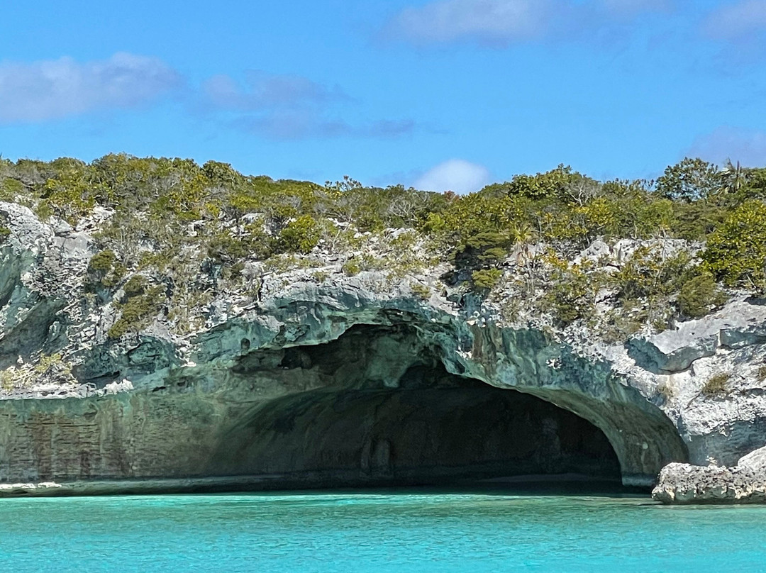 Exuma Ray's boat tours-Rolleville必去景点