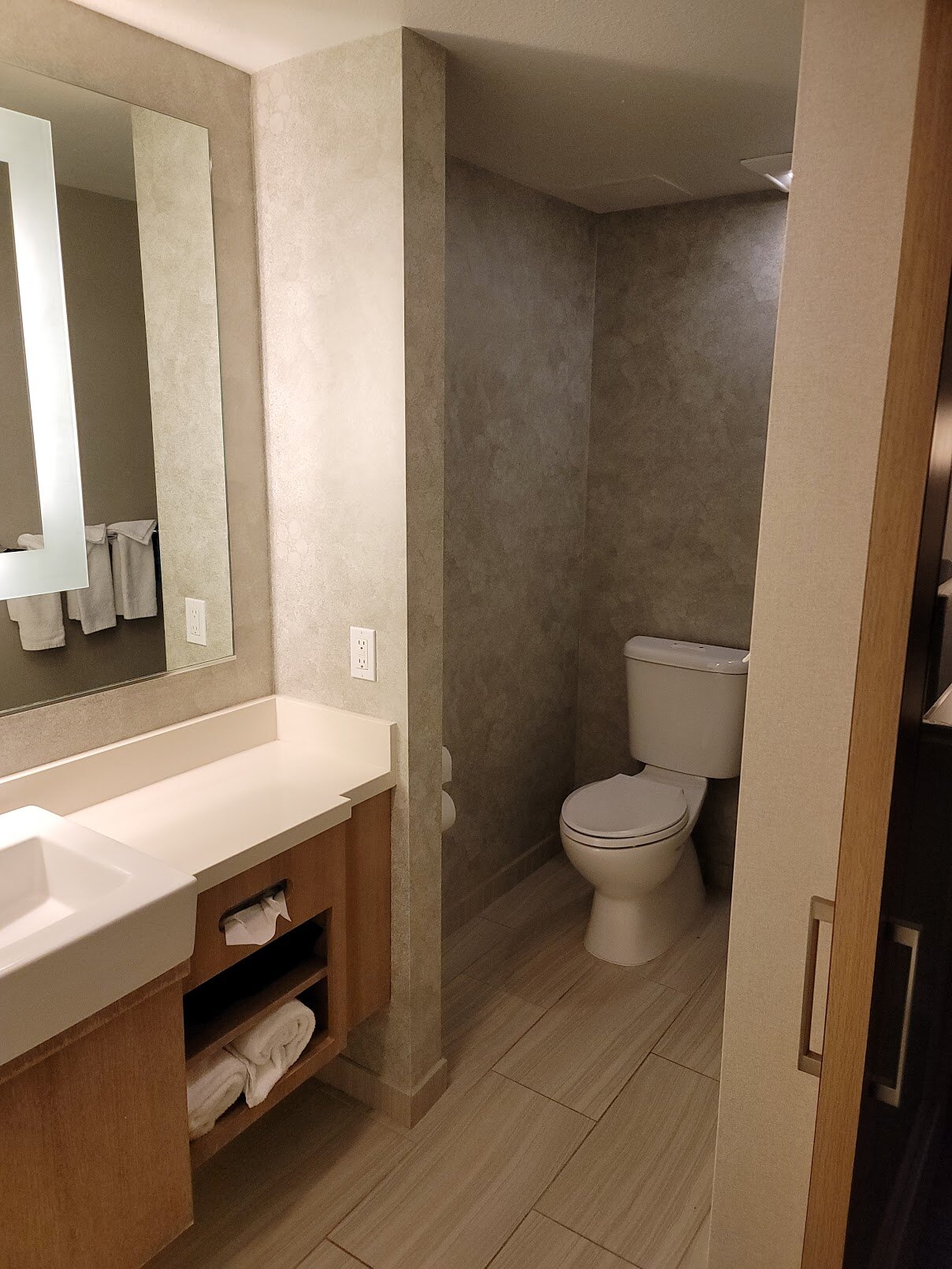 Springhill Suites Paso Robles Atascadero-浴室