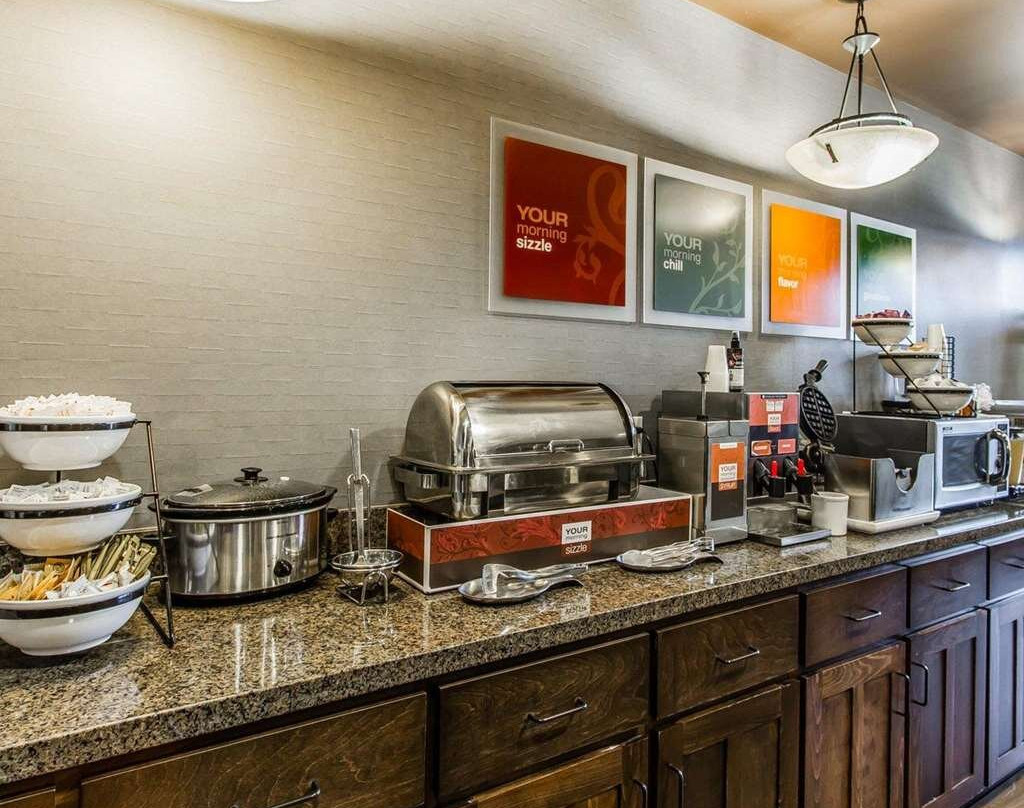 Comfort Inn and Suites Near Lake Guntersville主图