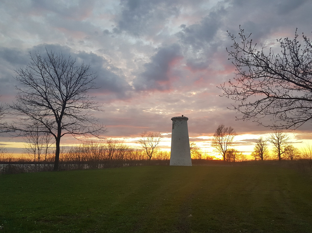 Bois Blanc Island Lighthouse & Blockhouse-阿默斯特堡必去景点