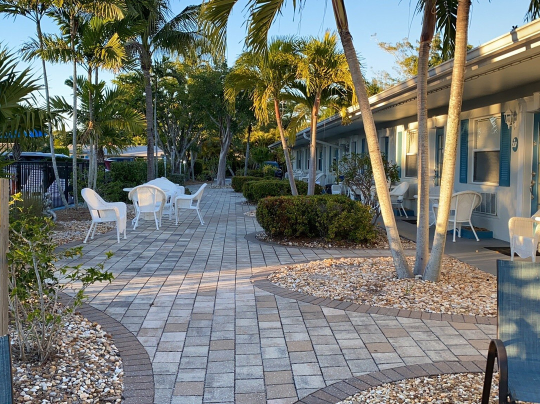 Marco Island Lakeside Inn主图