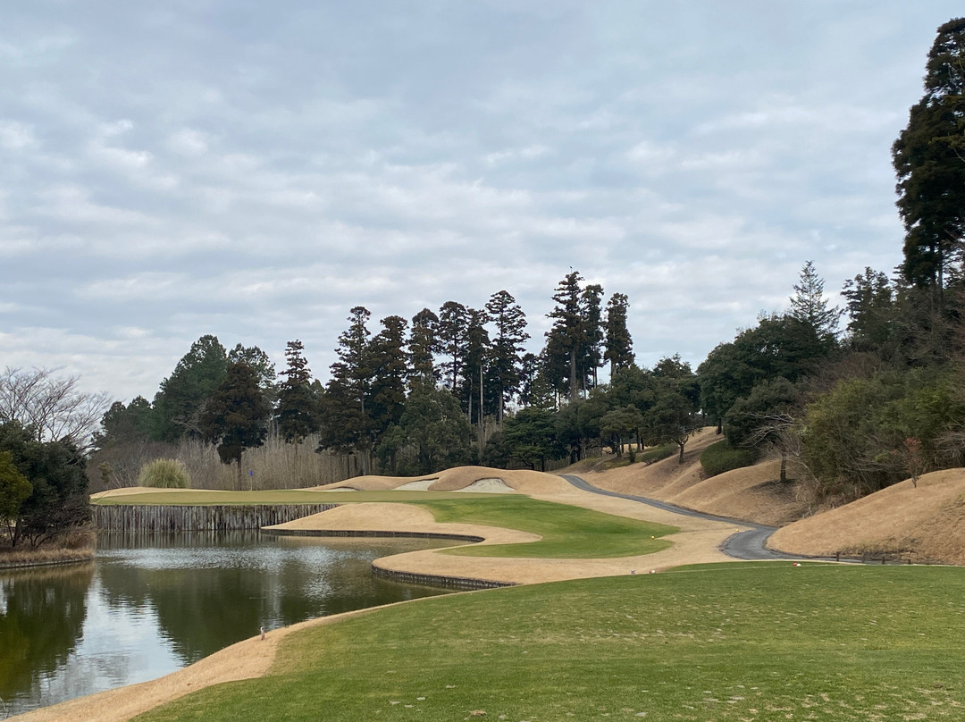 Golden Cross Country Club-长南町必去景点