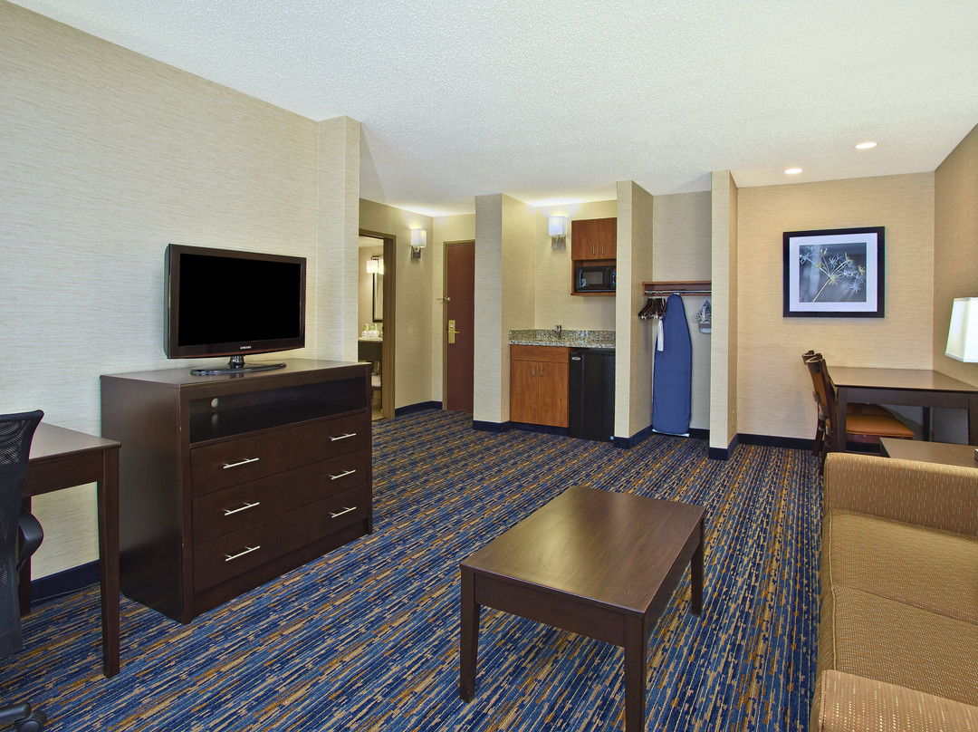 Holiday Inn Express & Suites Pittsburgh West Mifflin By IHG主图