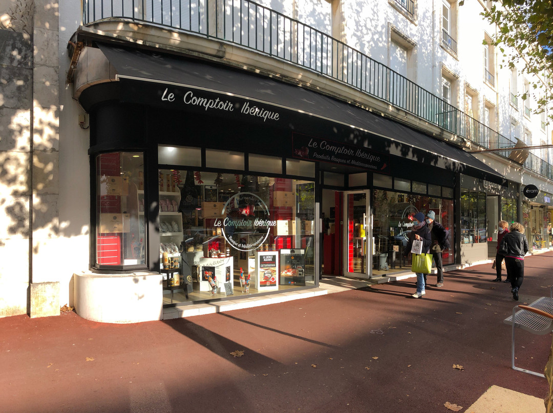 Le Comptoir Ibérique-鲁瓦扬必去景点