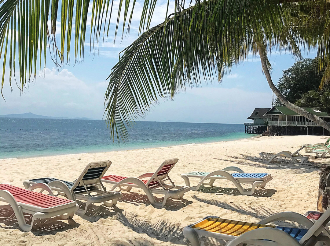 拉瓦岛度假村主图