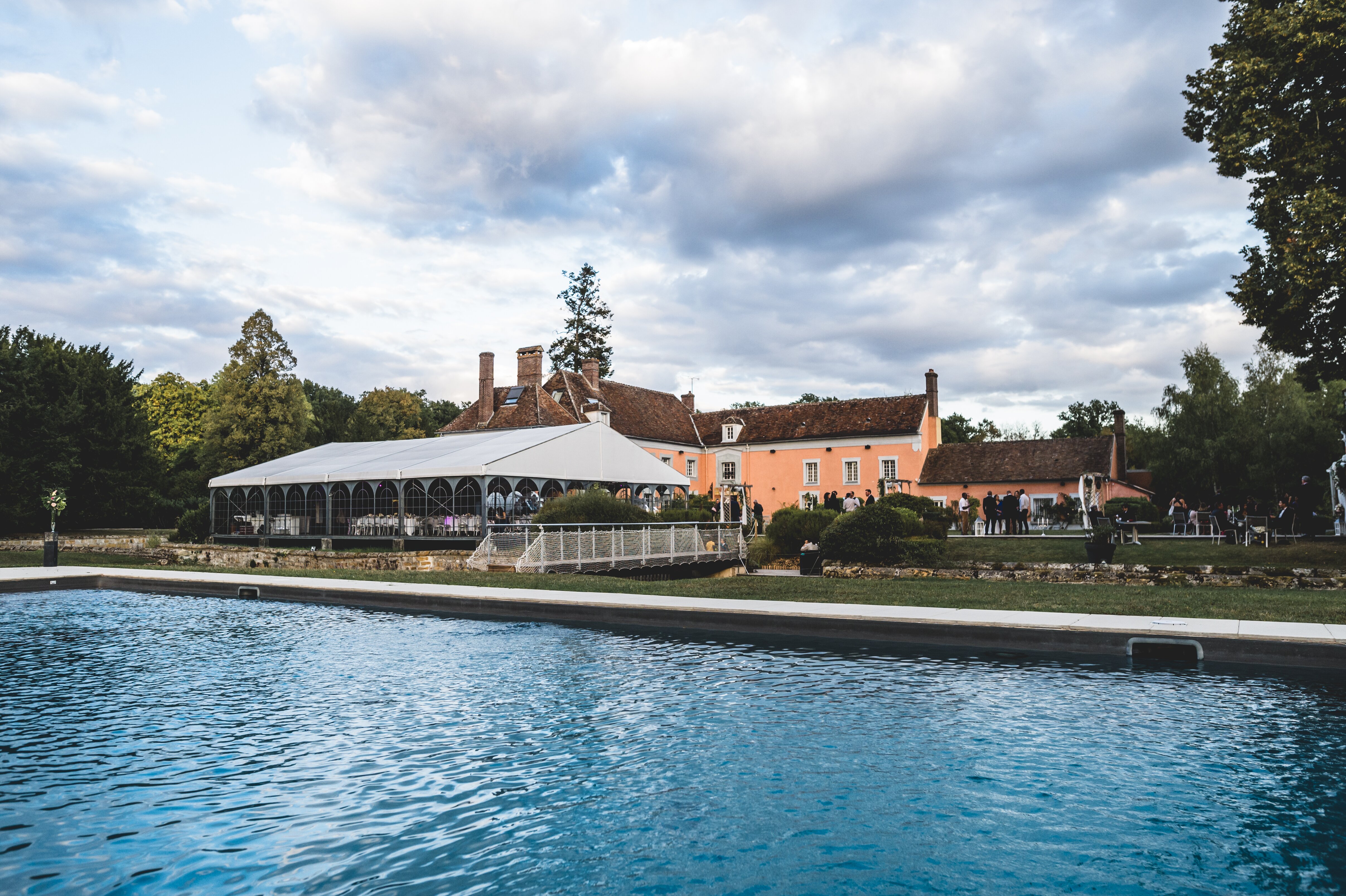 Le Manoir de Villefermoy-泳池