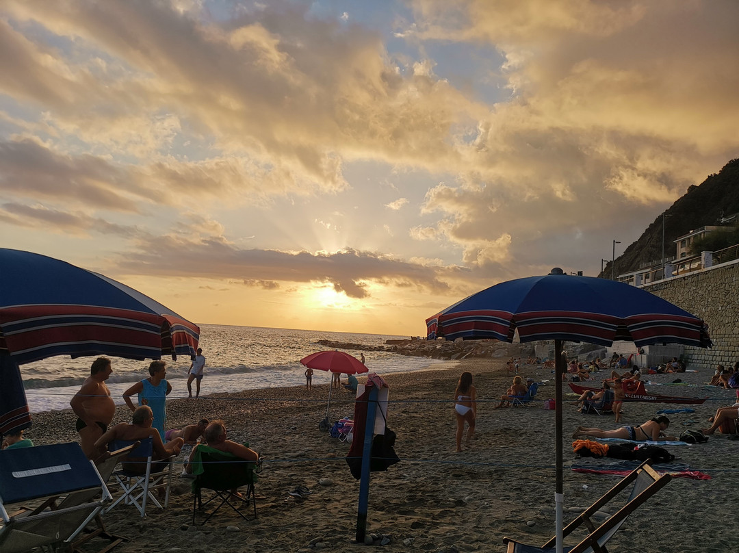 Spiaggia Deiva Marina景点图片