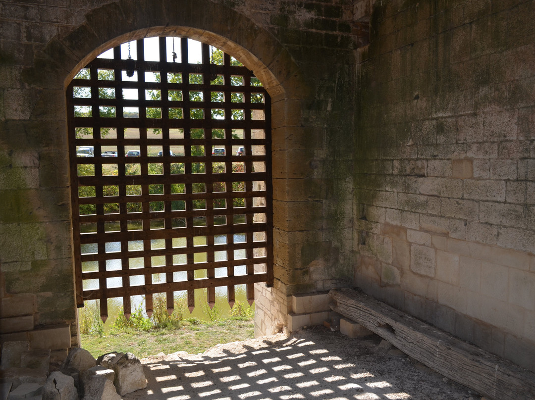Château de Gombervaux景点图片