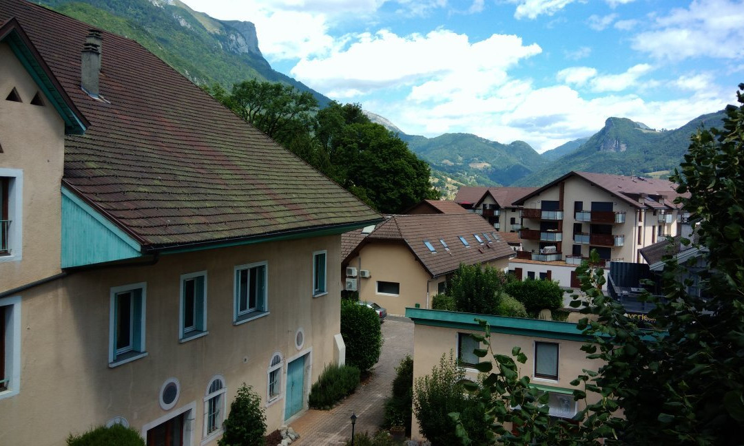 Logis Hotel de Geneve主图