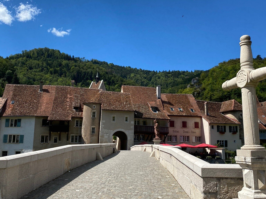 Pont St-Jean-Saint-Ursanne必去景点